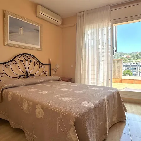 Lets Holidays Big Terrace And Bbq Apartman
